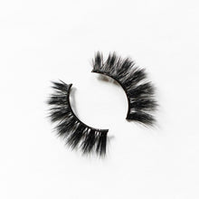 Load image into Gallery viewer, Lashocracy Glueless Lashes